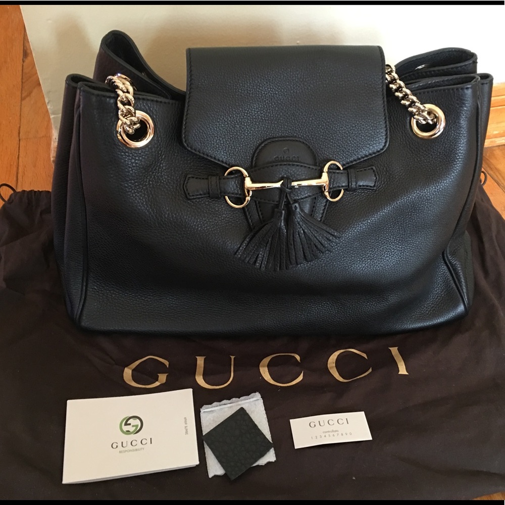❗️SOLD ❗️Authentic Gucci Emily Shoulder Bag